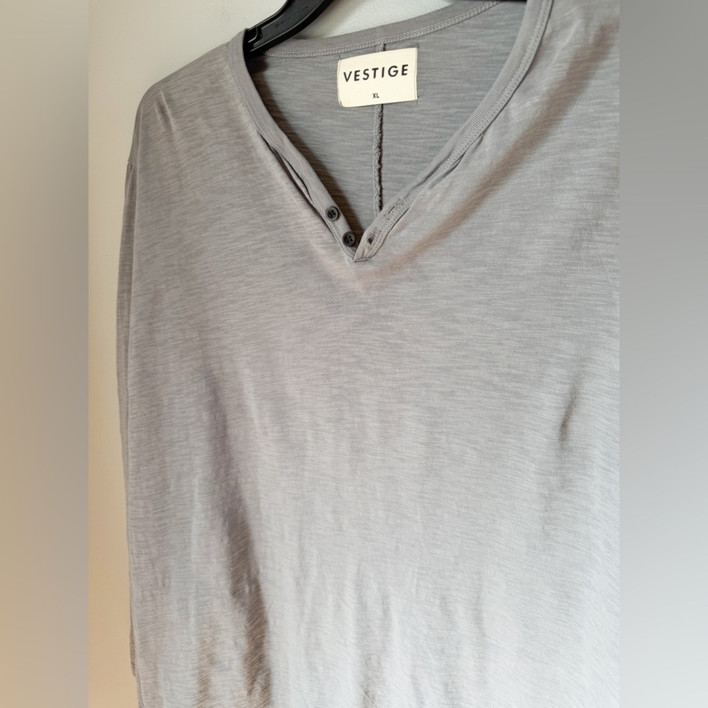 Nwt Vestige Men’s Gray Long Sleeve Henley Organic Cotton Slub Shirt Sz Xl — image 3 of 8